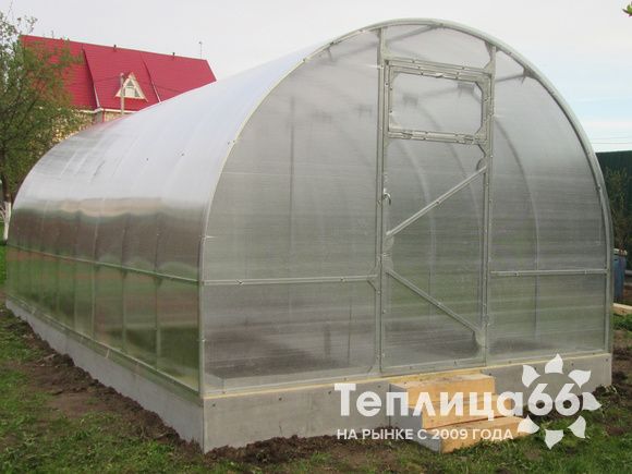 Теплица Рада 3М из поликарбоната, ширина 3 м